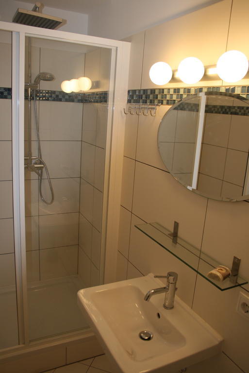אמרסדורף אן דר דונאו Gaestehaus Egger חדר תמונה
