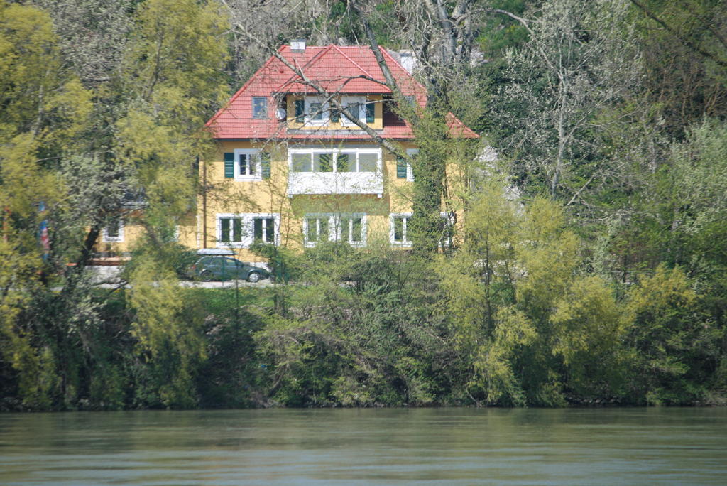 אמרסדורף אן דר דונאו Gaestehaus Egger מראה חיצוני תמונה