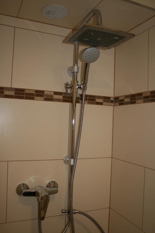 אמרסדורף אן דר דונאו Gaestehaus Egger מראה חיצוני תמונה